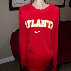 Nike NBA Atlanta Hawks Long Sleeve Shirt